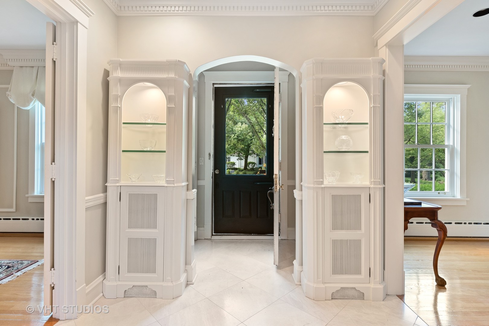 811 Sunset Road Winnetka, IL 60093 - Photo 3 of 40