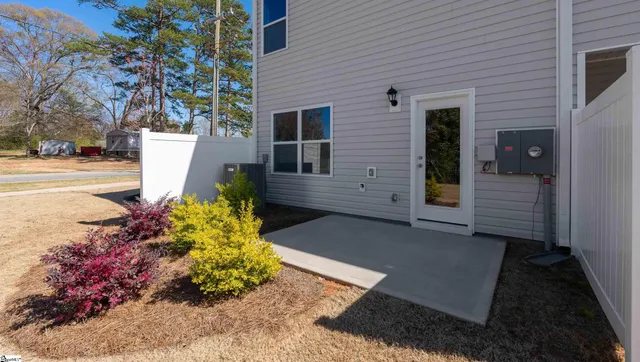 $271,150 | 706 Embark Circle, Greer, SC 29651