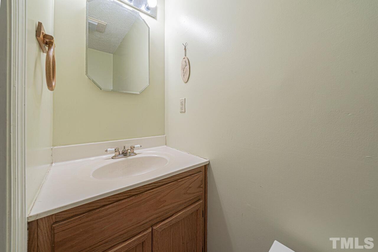 52 Wilson-Fuller Road Louisburg, NC 27549 - Photo 7 of 28 Gallery Image 7