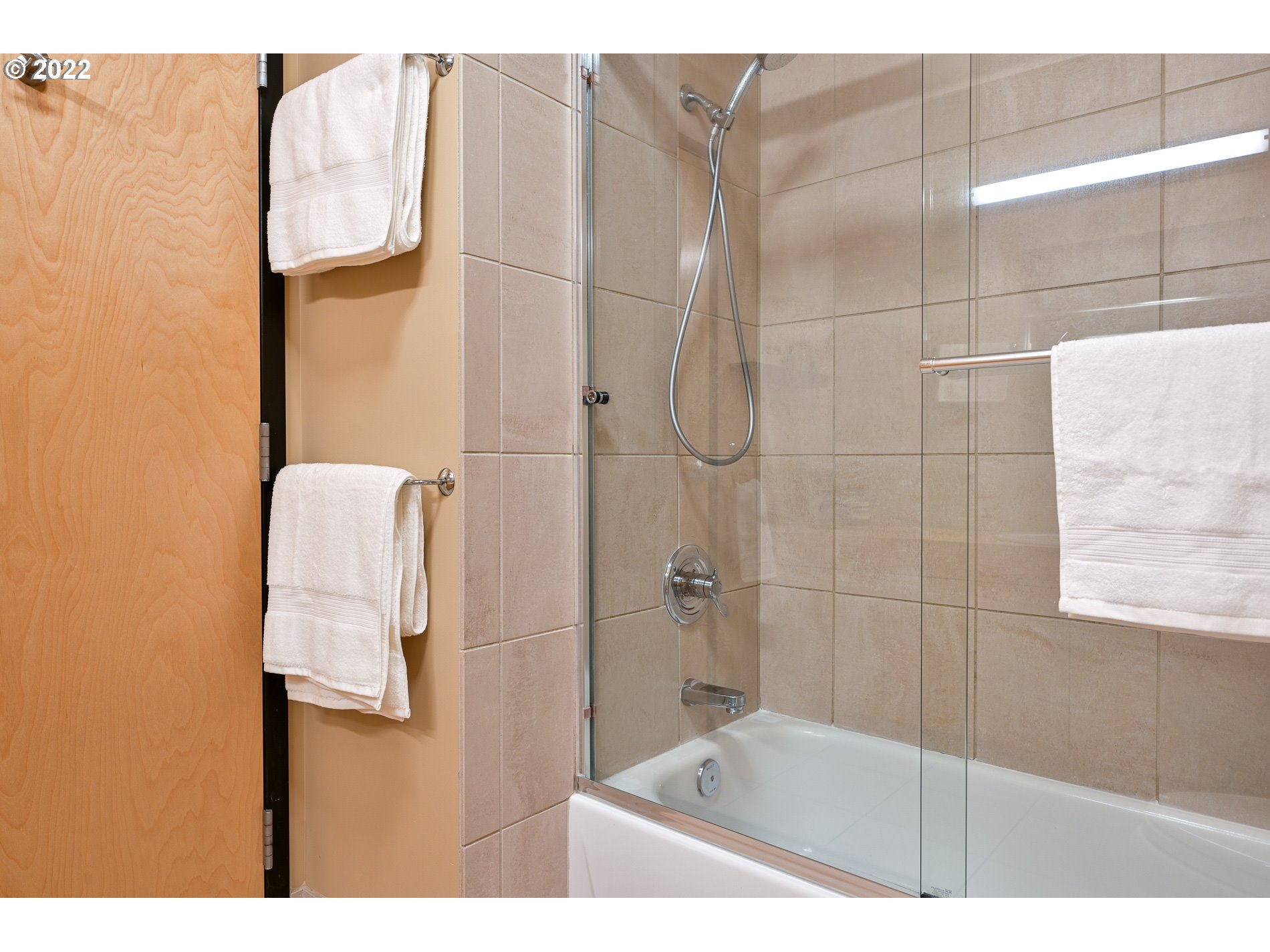 12600 Southwest Crescent Street, Unit 225 Beaverton, OR 97005 - Photo 24 of 32 Gallery Image 24