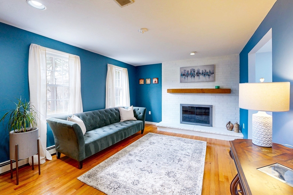475 Old Post Road Sharon, MA 02067 - Photo 11 of 34