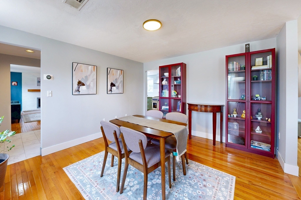 475 Old Post Road Sharon, MA 02067 - Photo 15 of 34