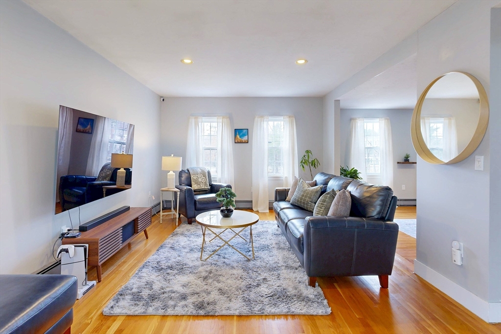 475 Old Post Road Sharon, MA 02067 - Photo 3 of 34