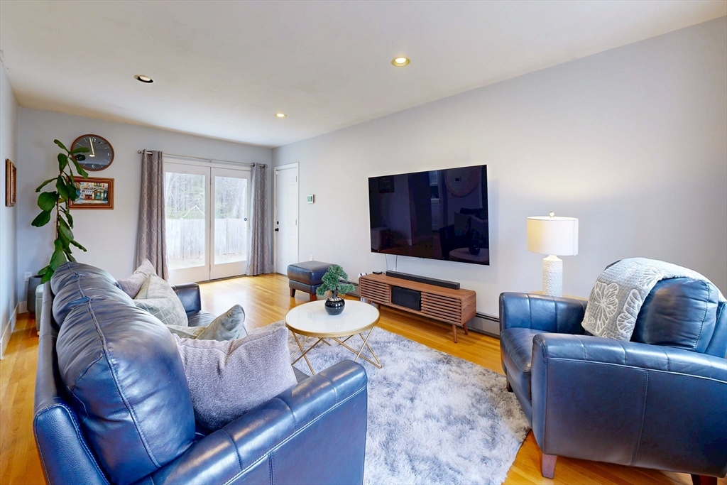 475 Old Post Road Sharon, MA 02067 - Photo 5 of 34