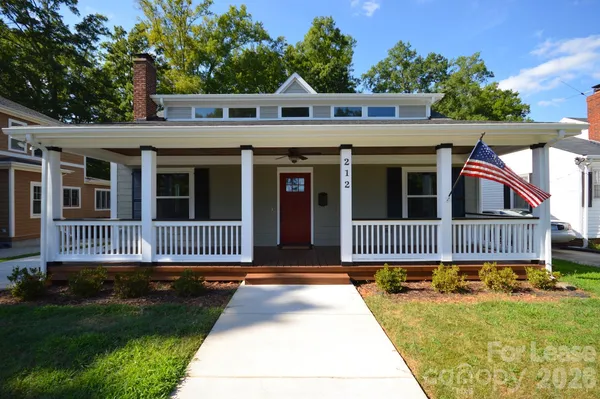 $2,495 | 212 State Street, Charlotte, NC 28208