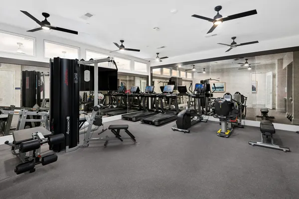 $3,075 | 555 Lakeview Parkway, Unit 2, Vernon Hills, IL 60061