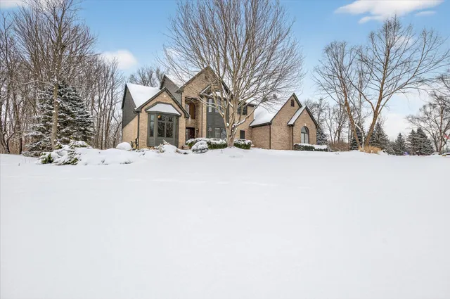 $700,000 | 10056 Rosemarie Run, Brighton, MI 48114
