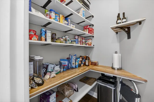 $700,000 | 10056 Rosemarie Run, Brighton, MI 48114