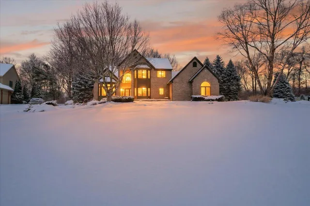 $700,000 | 10056 Rosemarie Run, Brighton, MI 48114