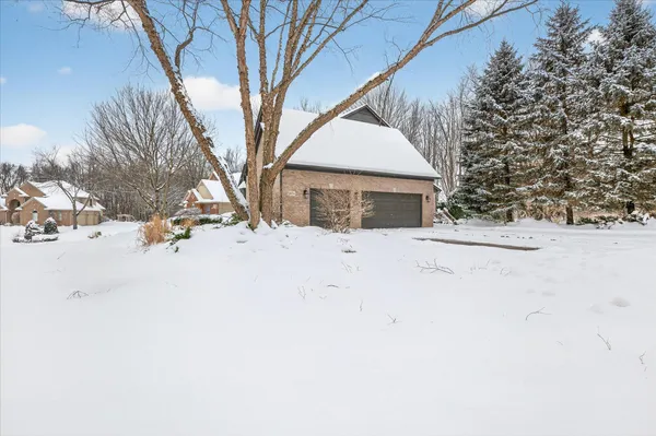 $700,000 | 10056 Rosemarie Run, Brighton, MI 48114