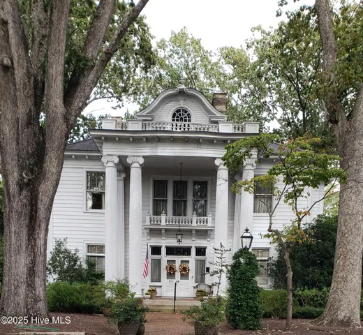 $898,000 | 900 Nash Street North, Wilson, NC 27893