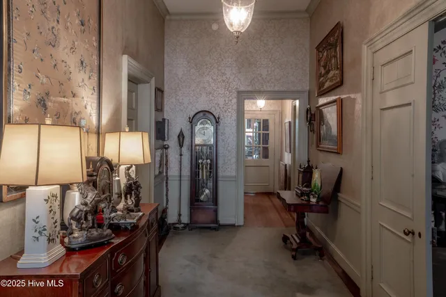 $898,000 | 900 Nash Street North, Wilson, NC 27893