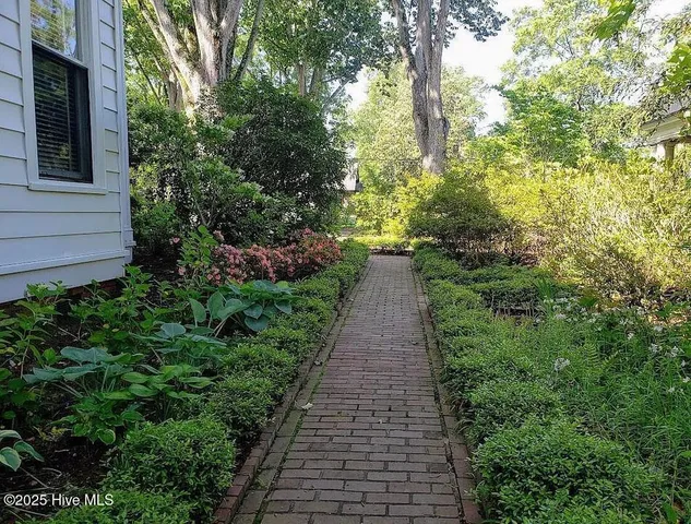 $898,000 | 900 Nash Street North, Wilson, NC 27893