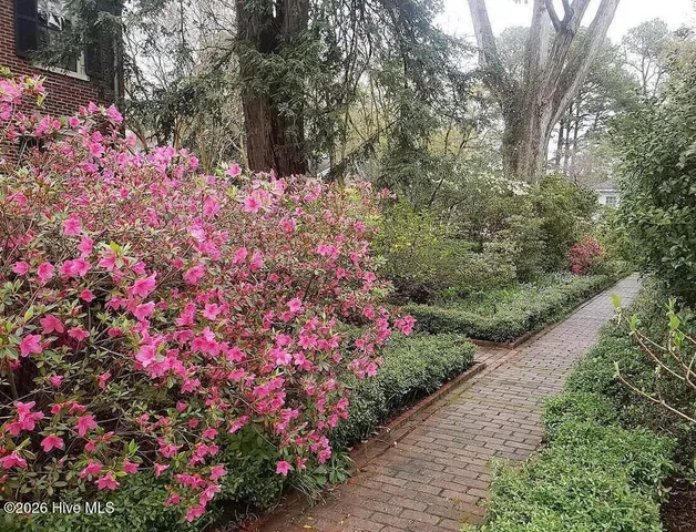 $898,000 | 900 Nash Street North, Wilson, NC 27893