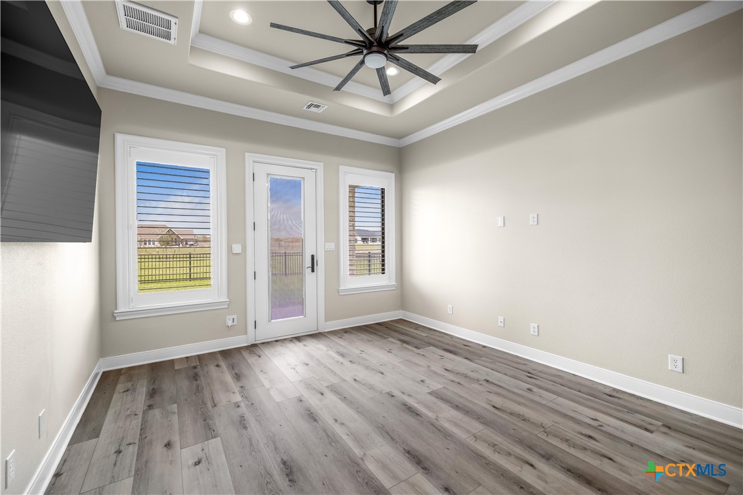 331 Sendera Loop Victoria, TX 77904 - Photo 17 of 47 Primary Suite #1 Sitting Room