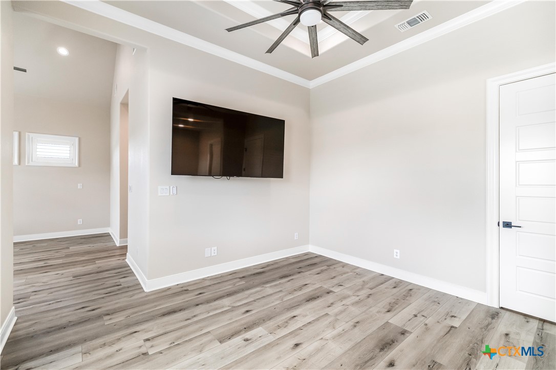 331 Sendera Loop Victoria, TX 77904 - Photo 34 of 47 Bedroom #3 Sitting Room