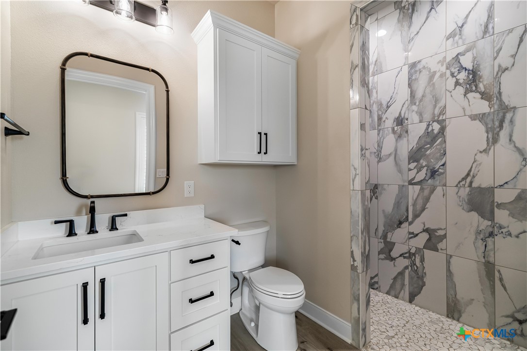 331 Sendera Loop Victoria, TX 77904 - Photo 35 of 47 Bathroom #3