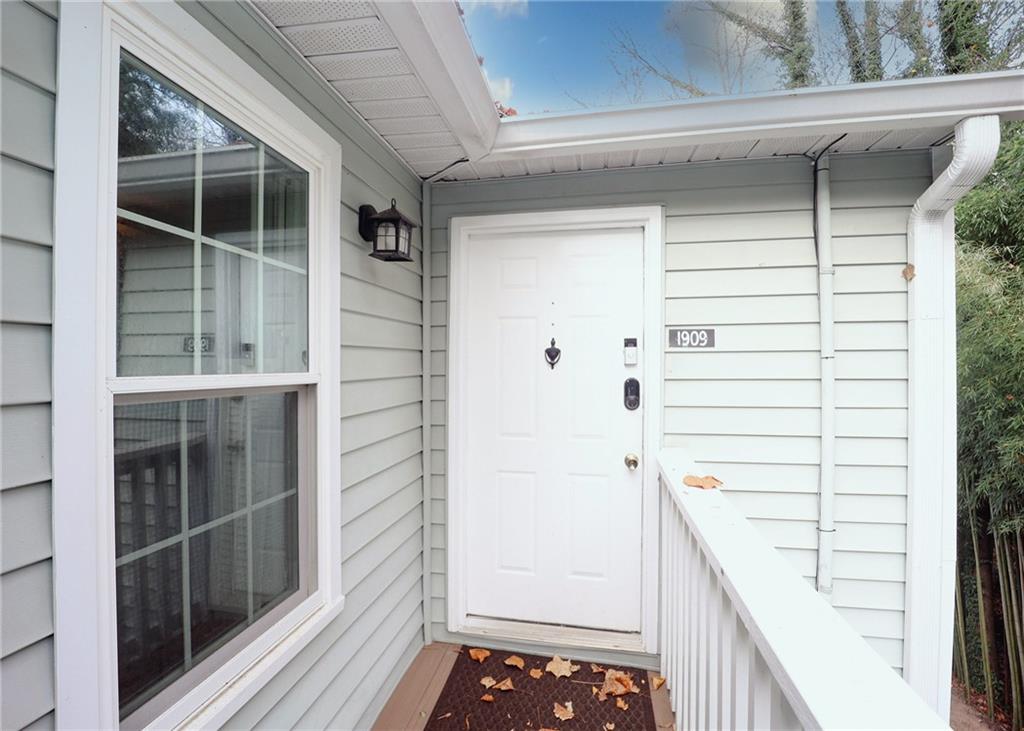 1909 Brian Way Decatur, GA 30033 - Photo 2 of 18