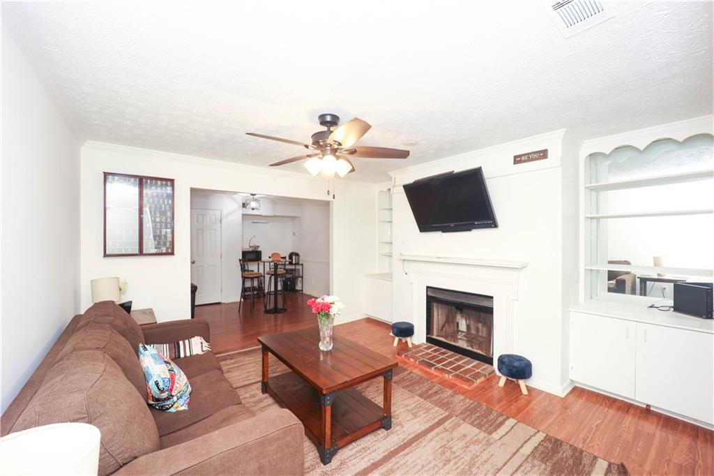 1909 Brian Way Decatur, GA 30033 - Photo 3 of 18