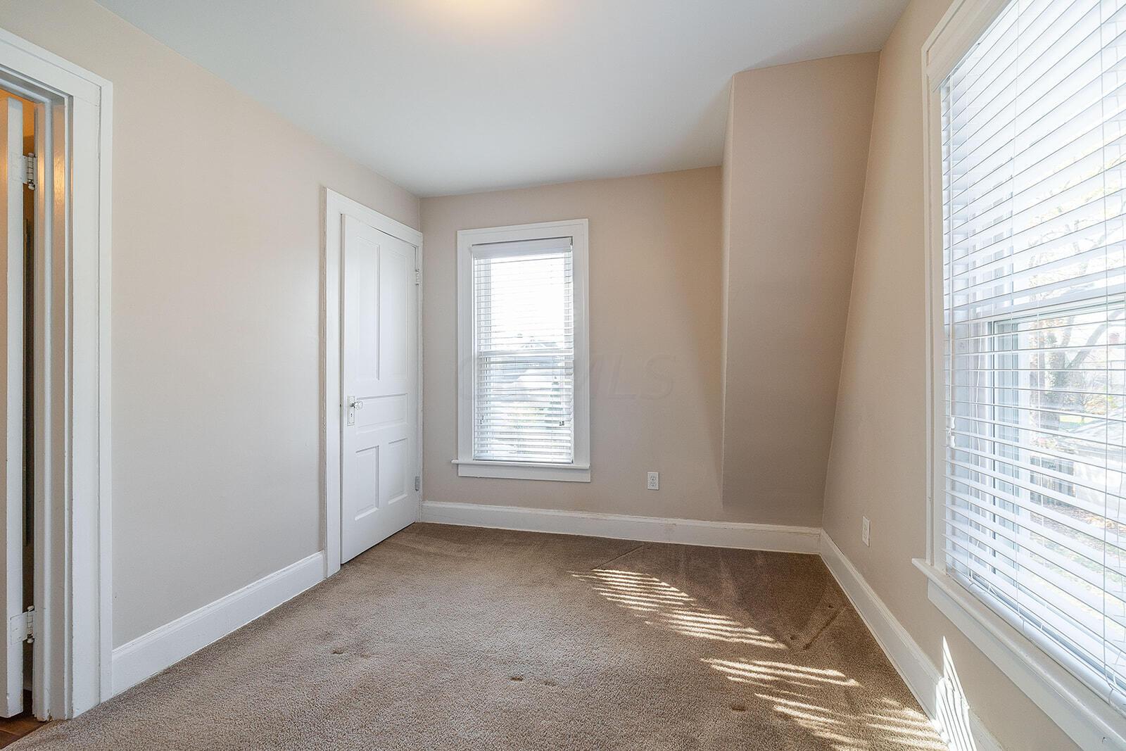 933 Timberman Road Columbus, OH 43212 - Photo 34 of 50 933 Timberman Rd-53