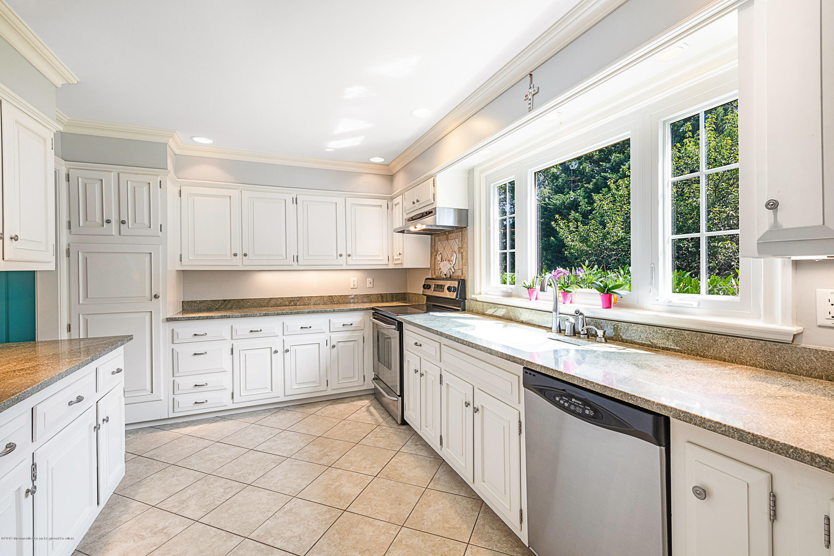 184 Rumson Road Rumson, NJ 07760 - Photo 15 of 54 184RumsonOnline-17
