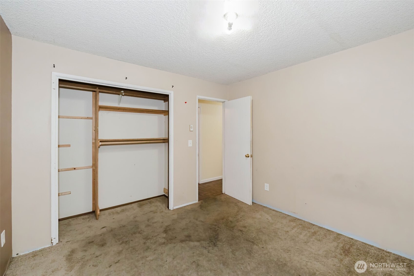 4311 67th Avenue West, Unit B Tacoma, WA 98466 - Photo 32 of 39 a view of an empty room