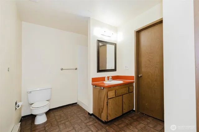 $325,000 | 4311 67th Avenue West, Unit B, Tacoma, WA 98466