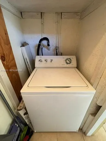 a close up view of washer and dryer