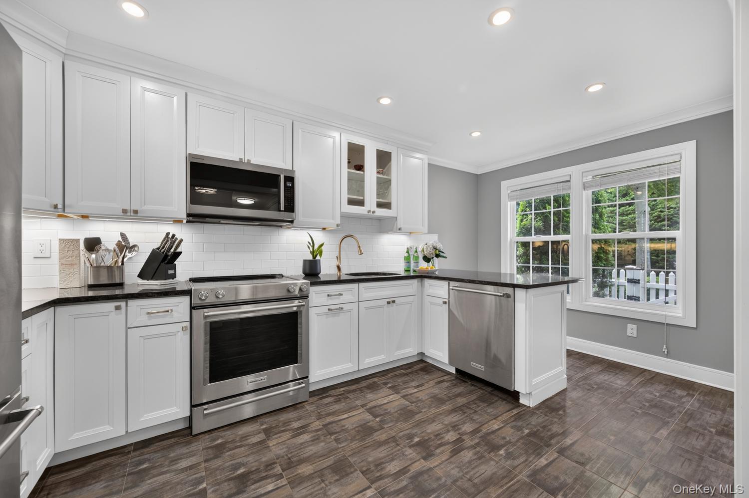 108 Spring Road Huntington, NY 11743 - Photo 4 of 30 Gallery Image 4