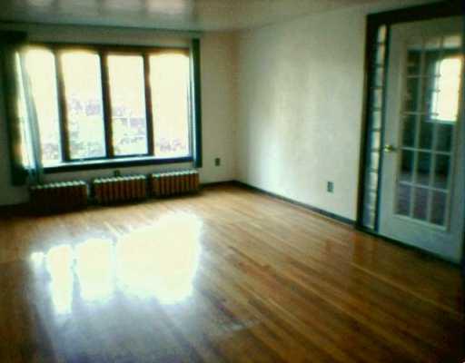 271 Brush Creek Road Irwin, PA 15642 - Photo 6 of 8 Living Room.