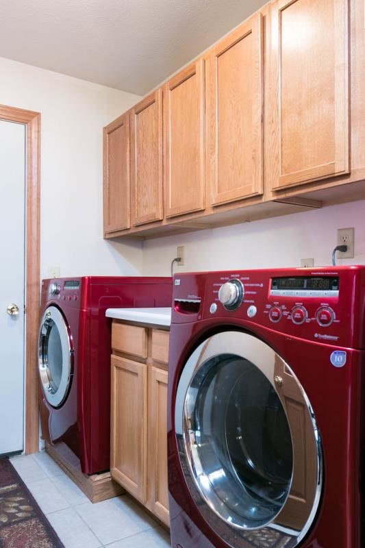 10815 Chicory Ridge Way Roscoe, IL 61073 - Photo 25 of 25 a utility room with sink dryer and washer