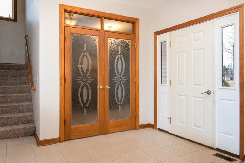 10815 Chicory Ridge Way Roscoe, IL 61073 - Photo 4 of 25 a view of a entryway door
