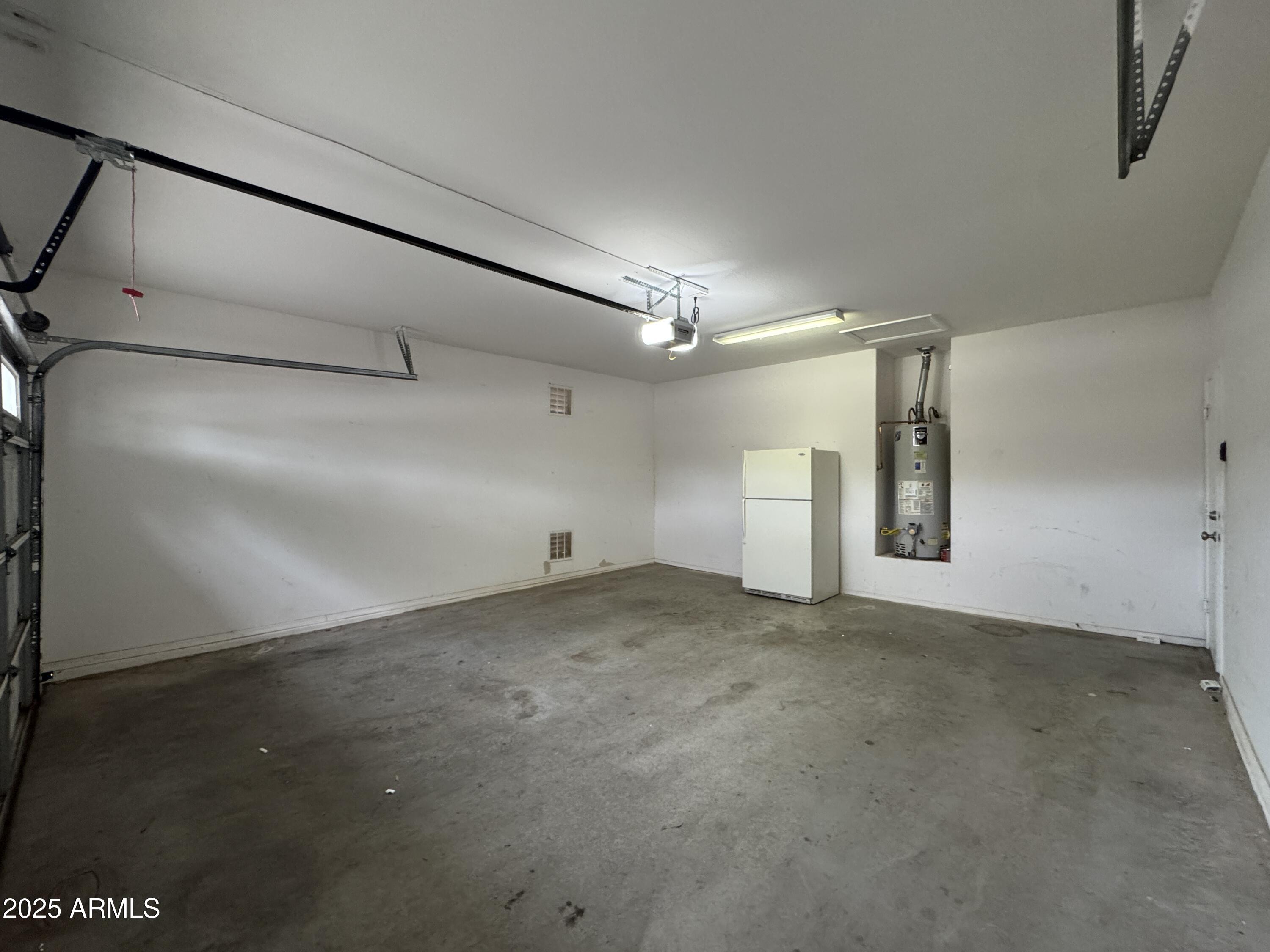 4554 East Sundance Avenue Gilbert, AZ 85297 - Photo 14 of 21 a view of empty room