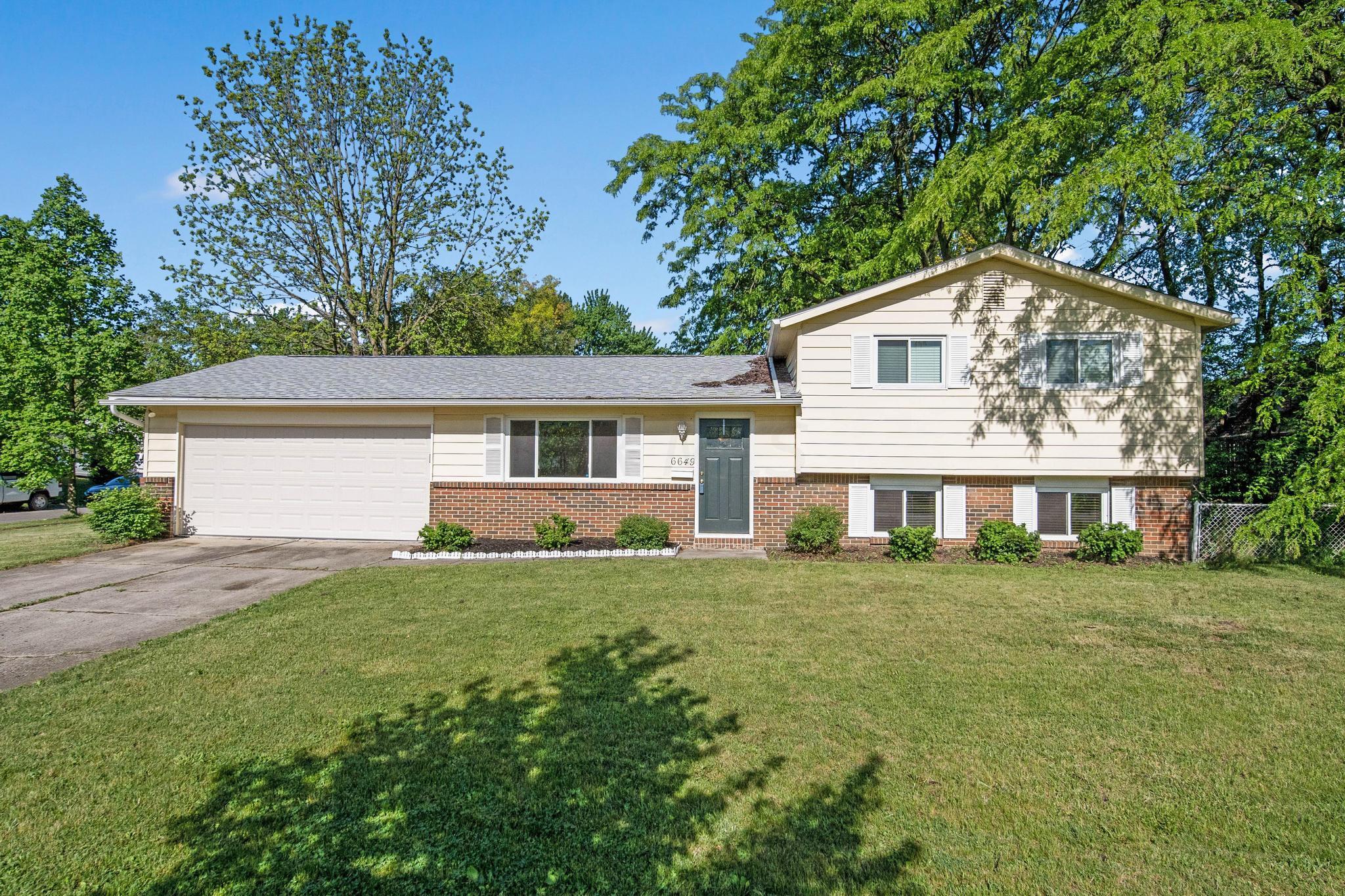6649 Karl Road Columbus, OH 43229 - Photo 2 of 47 A7406363