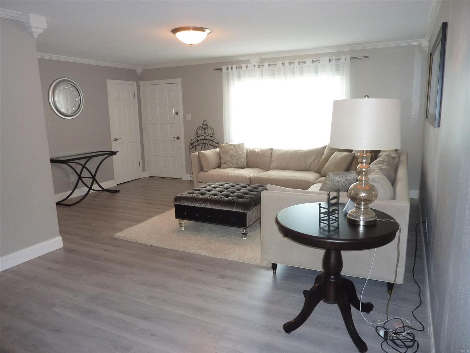 2735 Yaeger Road St. Louis, MO 63129 - Photo 4 of 45 Gallery Image 4