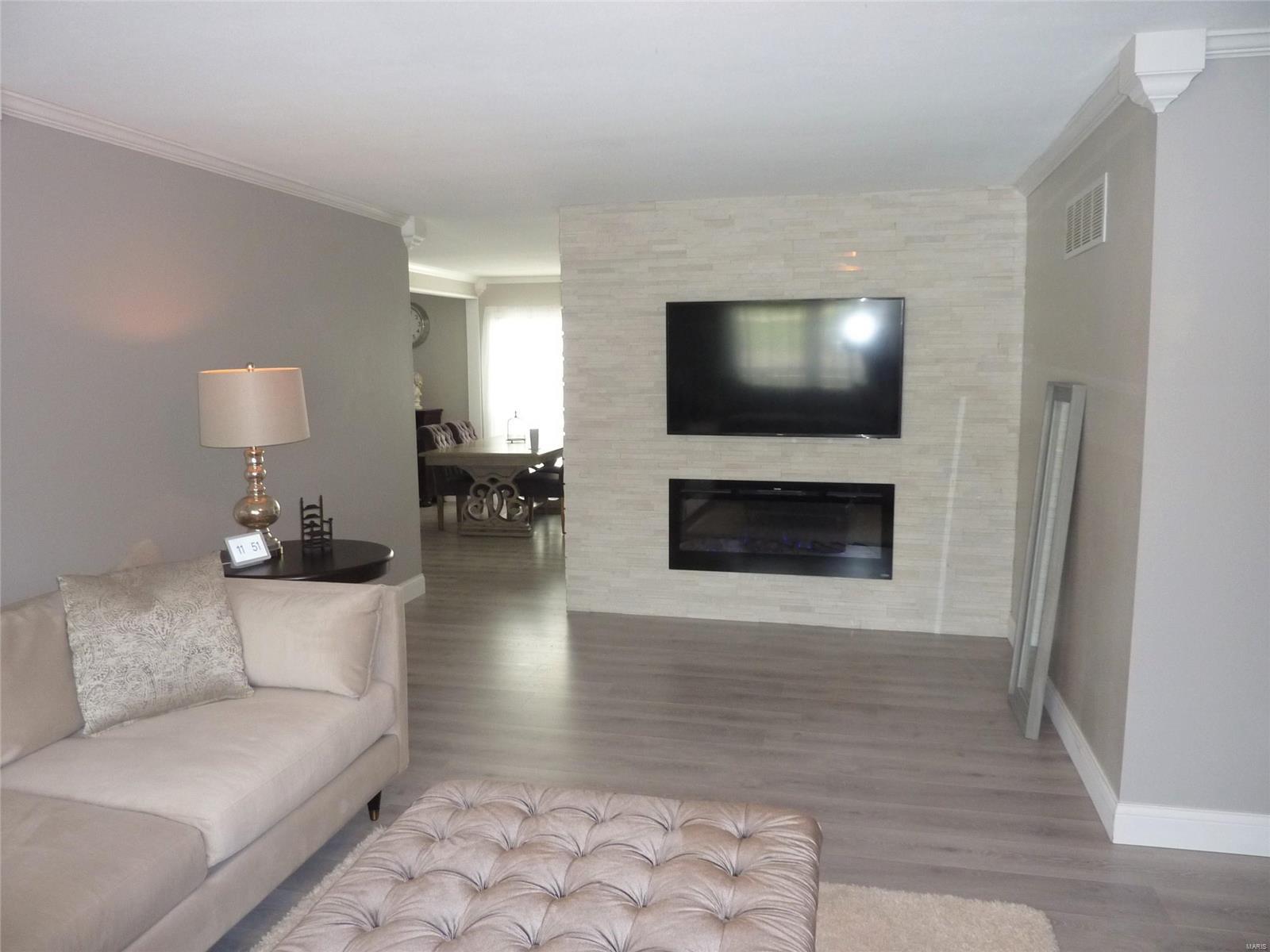 2735 Yaeger Road St. Louis, MO 63129 - Photo 6 of 45 Gallery Image 6