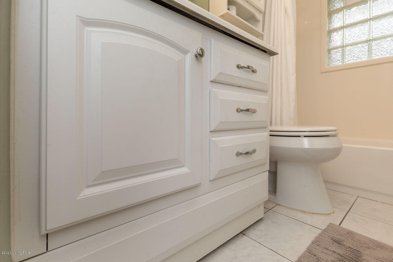 3606 Plymouth Road Louisville, KY 40207 - Photo 25 of 40 Plymoth031