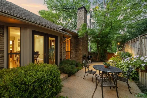 $1,225,000 | 9009 Arbor Park Drive, Dallas, TX 75243