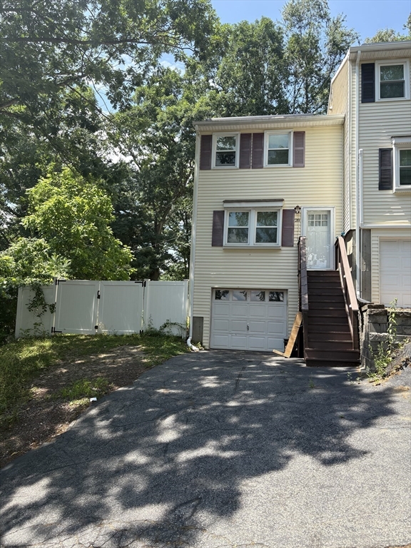 28 Mildred Avenue, Unit 1 Worcester, MA 01603 - Photo 2 of 3