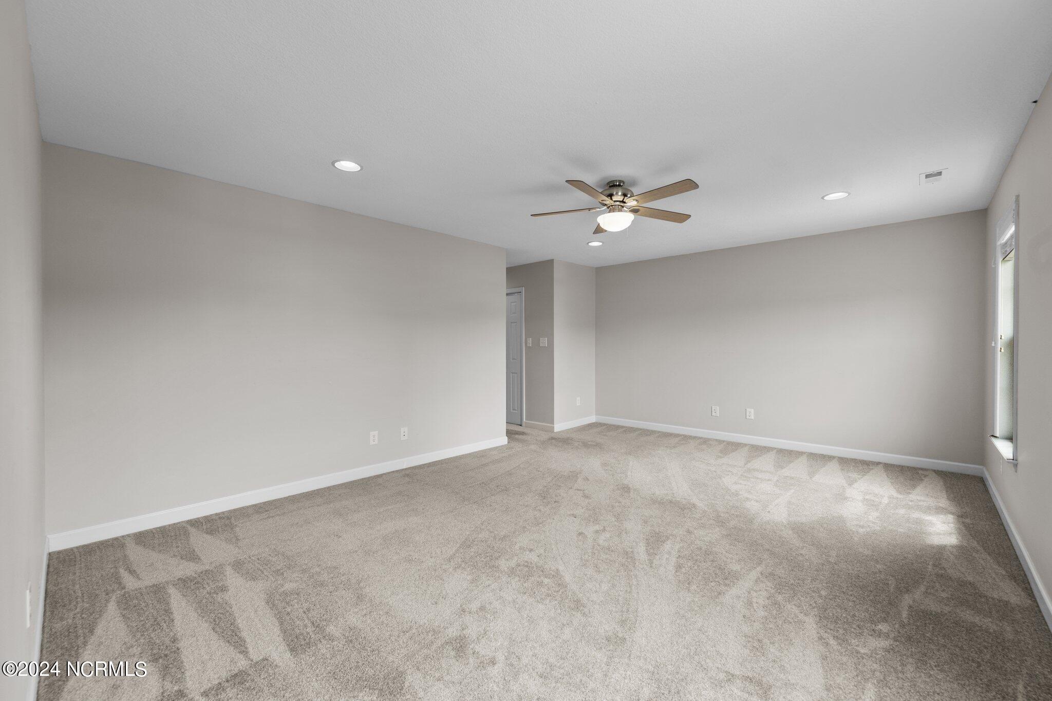 291 Northwest Bridge Road Jacksonville, NC 28540 - Photo 20 of 52 19-web-or-mls-_Z723588