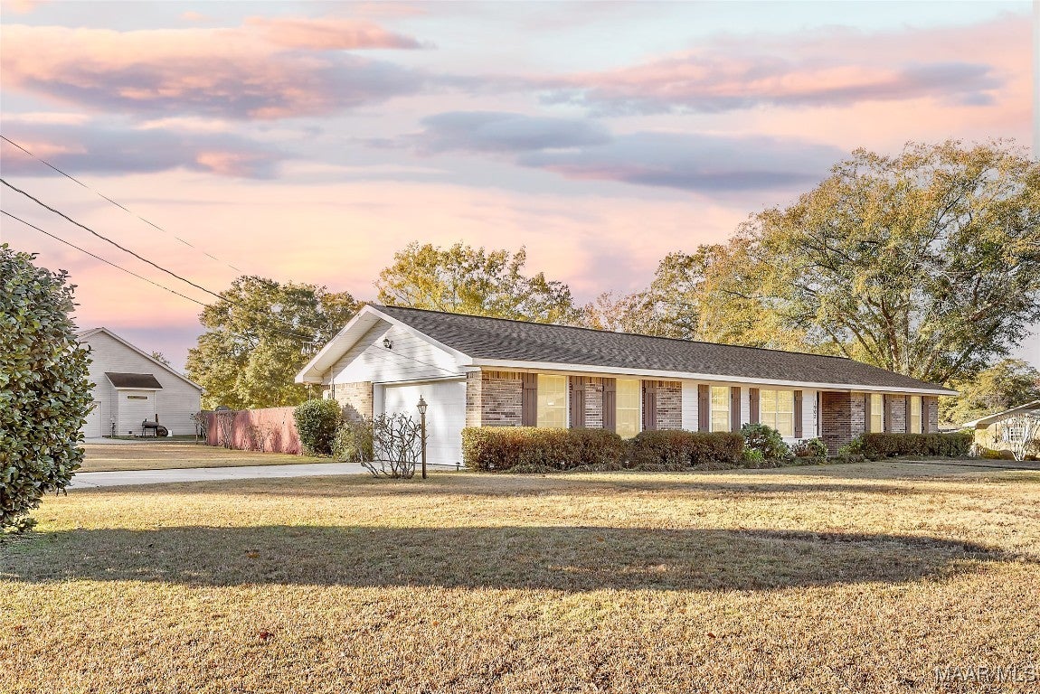 1902 Adrian Road Dothan, AL 36303 - Photo 1 of 27 Gallery Image 1