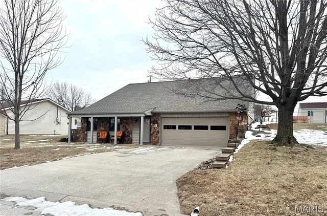 $239,900 | 4250 Sunburst Drive, Hannibal, MO 63401