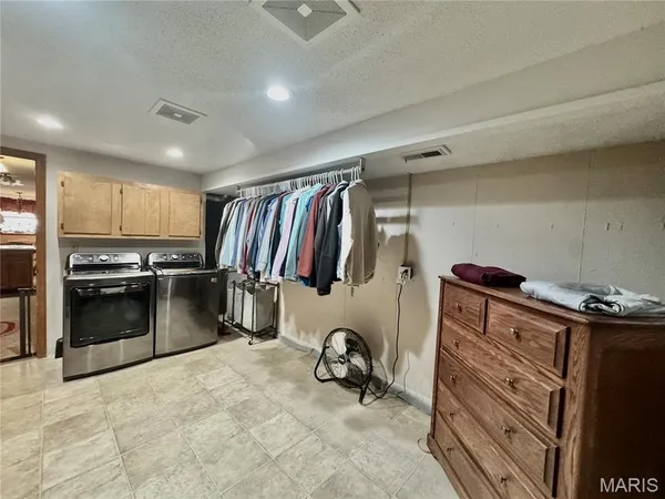 $239,900 | 4250 Sunburst Drive, Hannibal, MO 63401