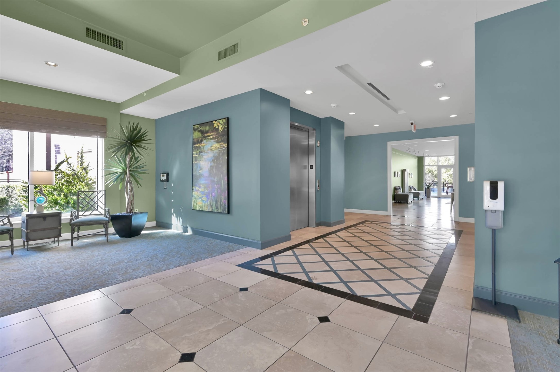 3 Waterway Court, Unit 2B Spring, TX 77380 - Photo 38 of 46 Lobby entrance