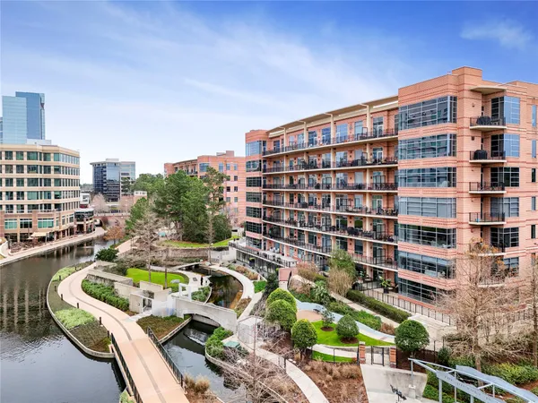 $998,000 | 3 Waterway Court, Unit 2B, Spring, TX 77380