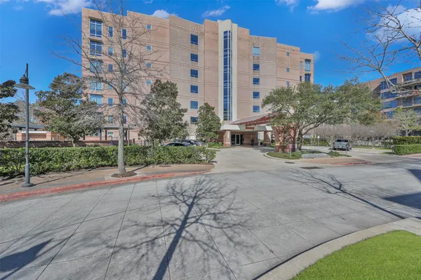 $998,000 | 3 Waterway Court, Unit 2B, Spring, TX 77380