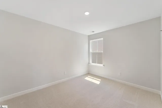 $329,000 | 7027 New Horizons Lane, Boiling Springs, SC 29316