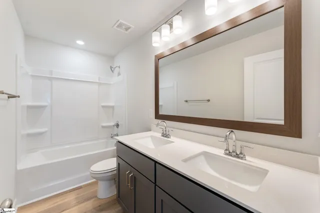 $329,000 | 7027 New Horizons Lane, Boiling Springs, SC 29316