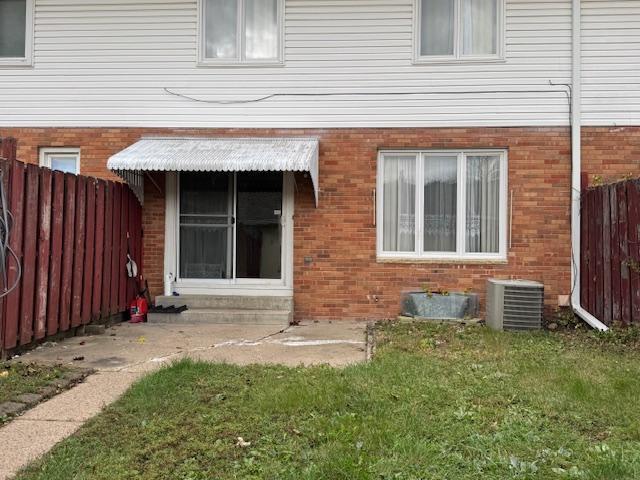 2002 Arkwright Street Maplewood, MN 55117 - Photo 20 of 23