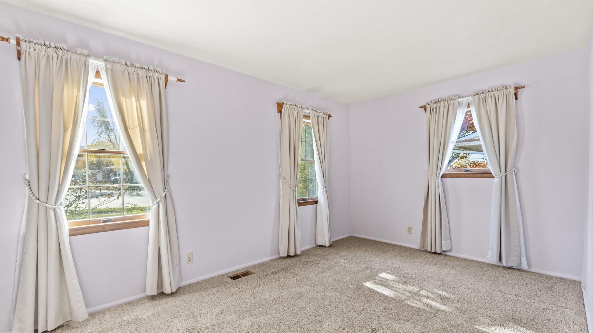 503 Springbrook Road Fort Wayne, IN 46825 - Photo 6 of 36 Gallery Image 6